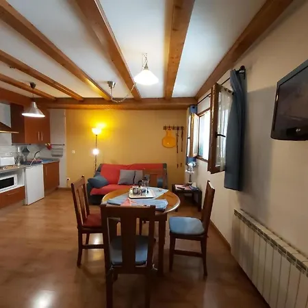 Arenys De Boi Apartment *